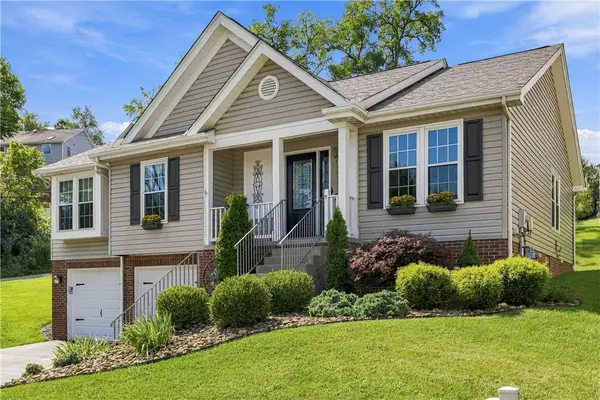 103 Oakbrook Cir, Pittsburgh, PA 15220