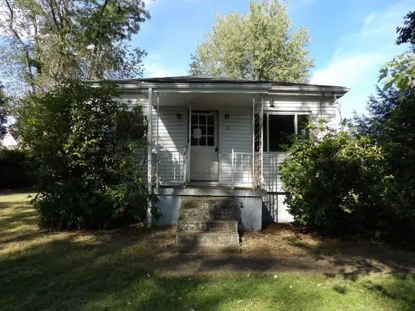 8 5th Avenue, Scottdale, PA 15683
