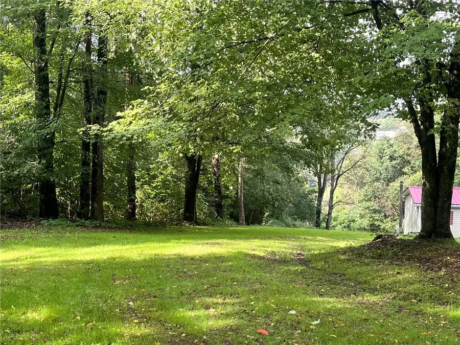 1567 Pulaski Mercer Rd, Mercer, PA 16137 - #3