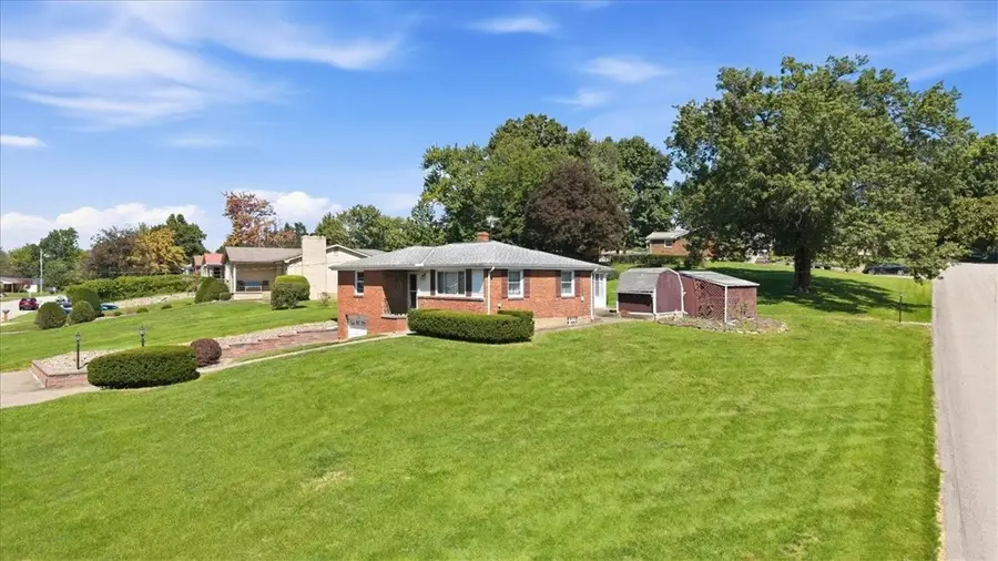9428 Saratoga Dr, Pittsburgh, PA 15237 - #2