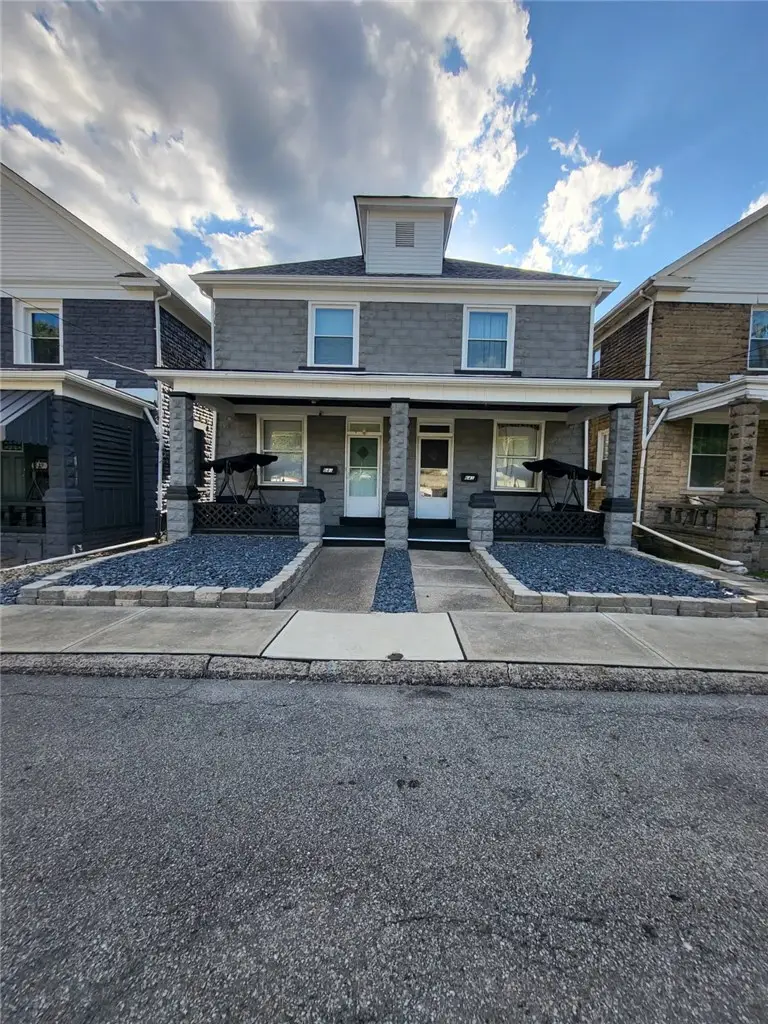 641 Bell St, New Kensington, PA 15068 - #1