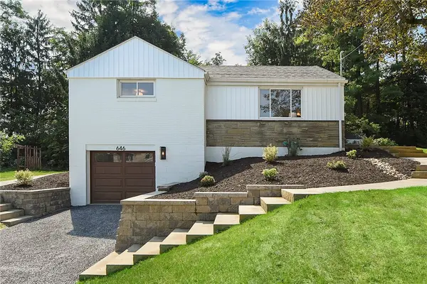 646 Guenevere Dr, Pittsburgh, PA 15237