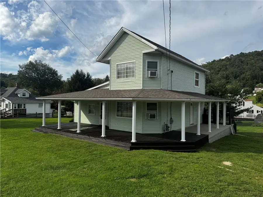 409 Pittsburgh St, West Newton, PA 15089 - #2