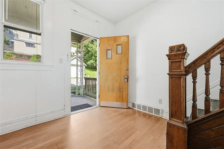 10 Orchard Avenue, Pittsburgh, PA 15223 - #3