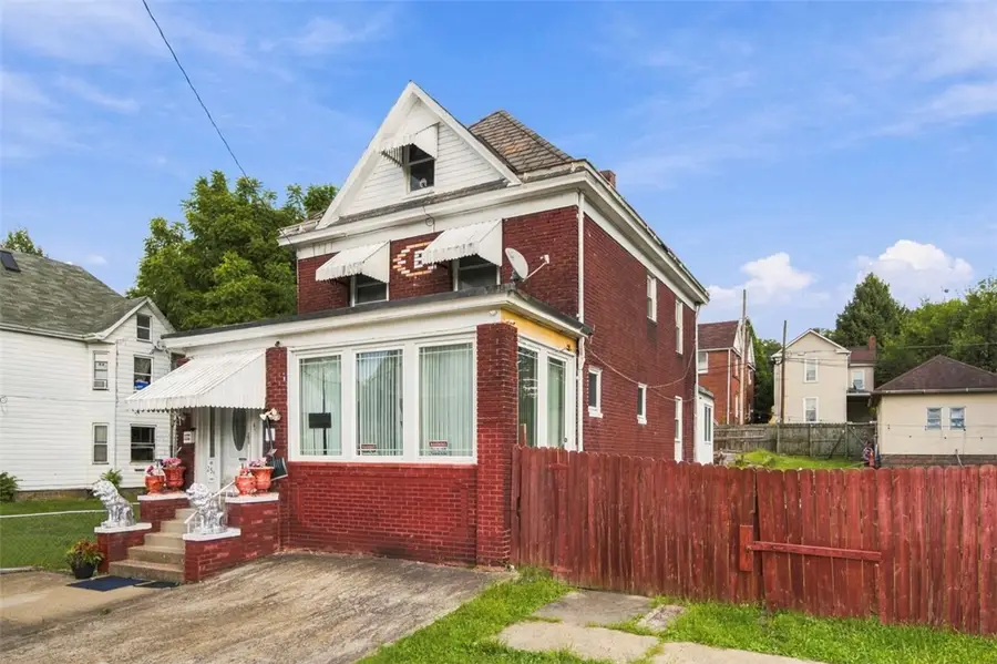 254 Ridge Avenue, New Kensington, PA 15068 - #3