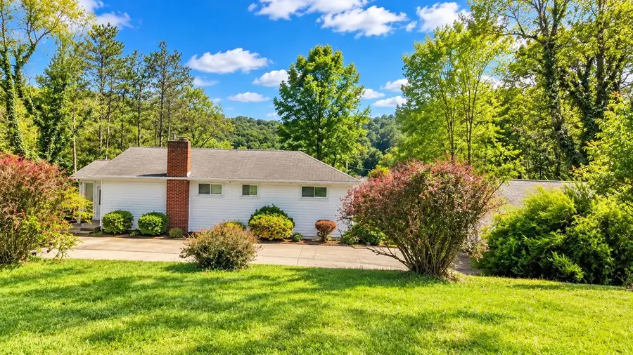4302 State Route 156, Avonmore, PA 15618 - #2
