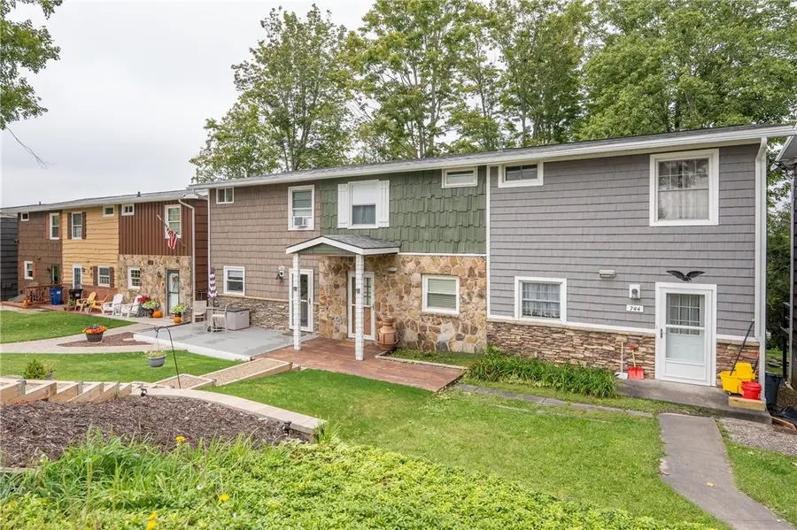 742 S Shore Trl, Central City, PA 15926 - #3