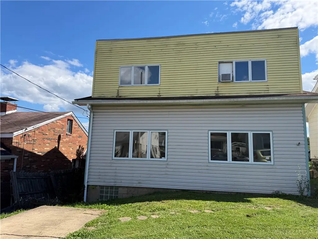 205 University St, Verona, PA 15147 - #1