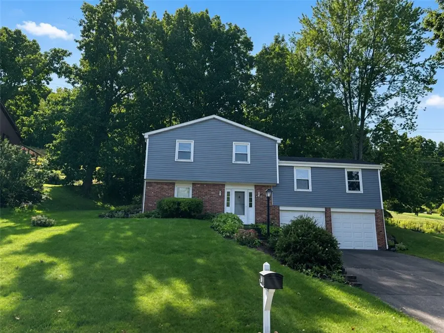 171 Oakdale Dr, Zelienople, PA 16063 - #2
