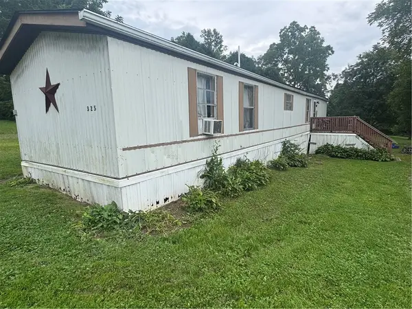 325 W Butler St, Mercer, PA 16137