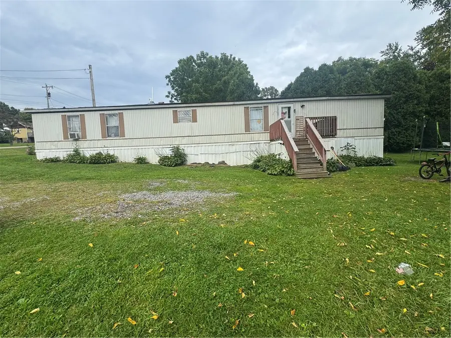 325 W Butler St, Mercer, PA 16137 - #2