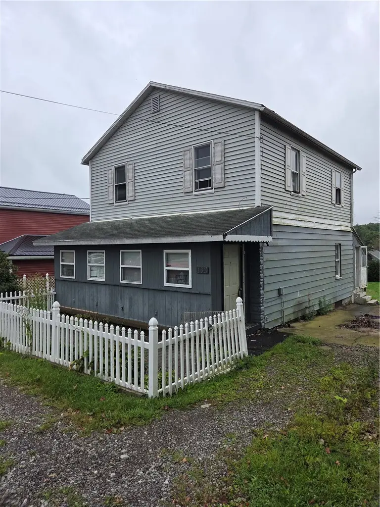 138 11th St, Lucernemines, PA 15754 - #1