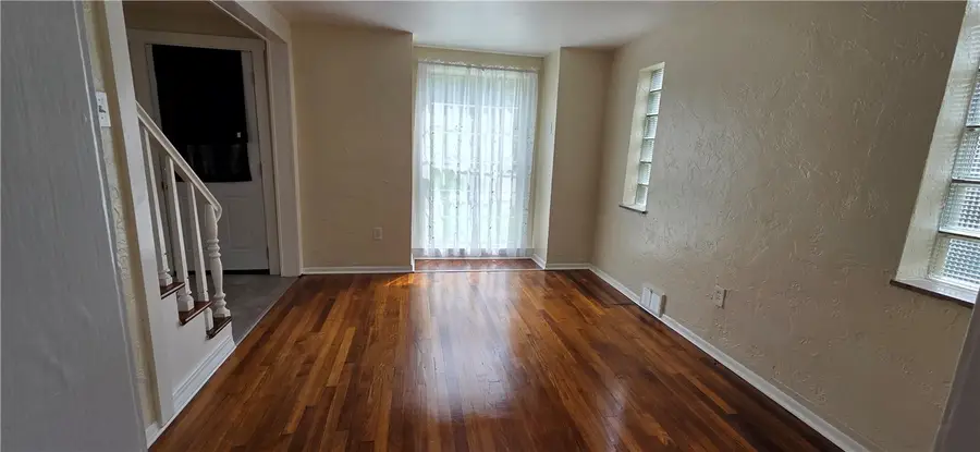 11838 Joan Dr, Pittsburgh, PA 15235 - #3