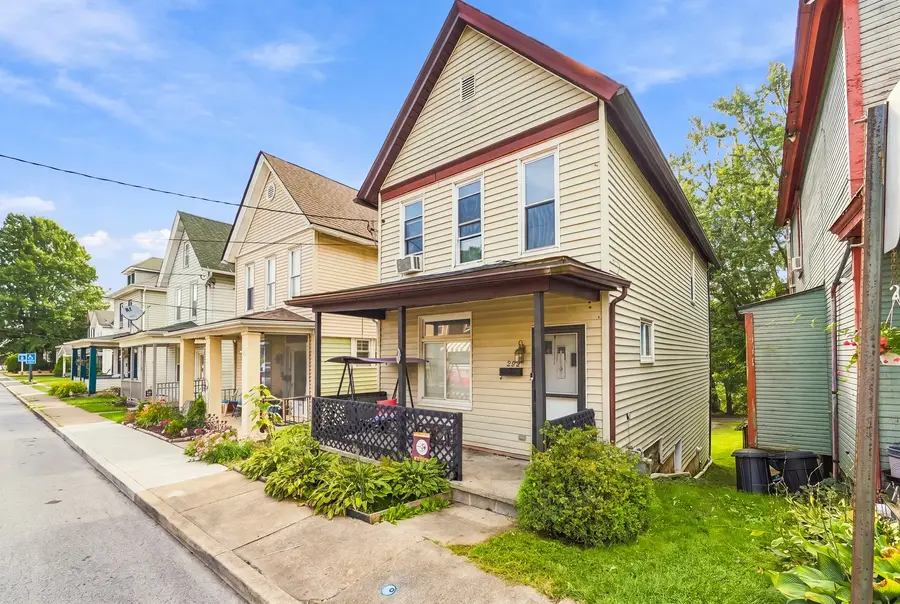 320 N 1st Street, Jeannette, PA 15644 - #2