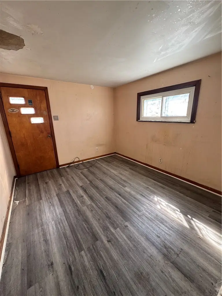 613 8th St, Glassport, PA 15045 - #3