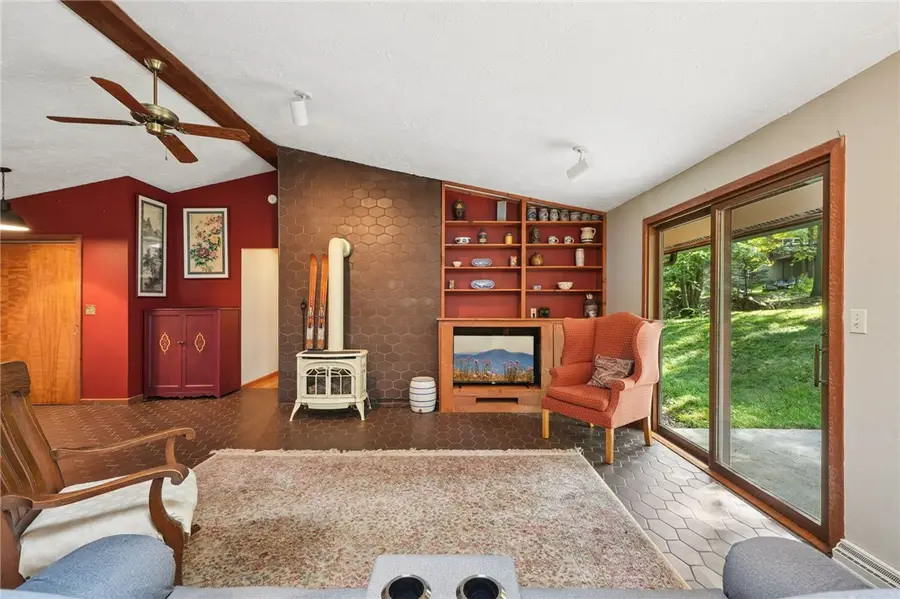 527 Imperial Road, Jefferson, PA 15502 - #3