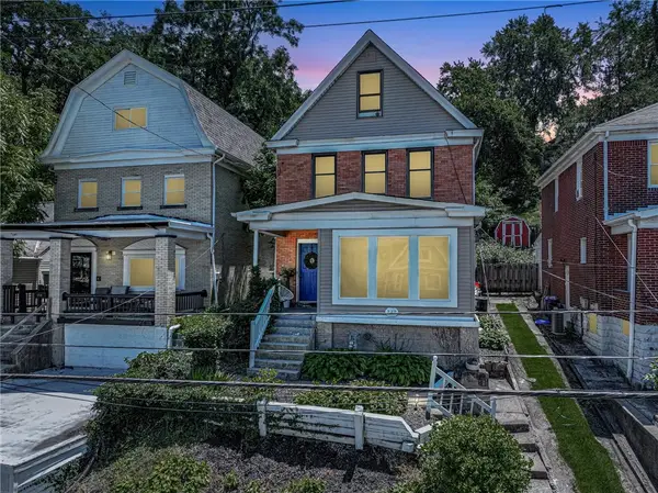222 E Agnew Ave, Pittsburgh, PA 15210