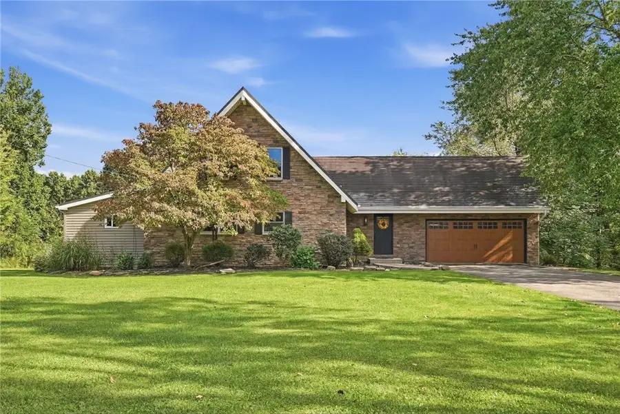 362 Ridge Rd, Zelienople, PA 16063 - #3