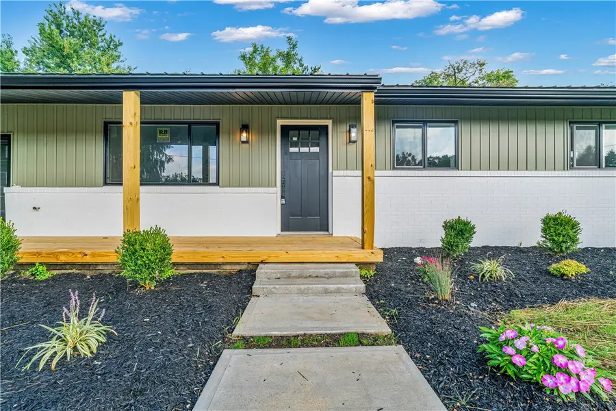 121 Franklin Avenue, Monaca, PA 15061 - #3