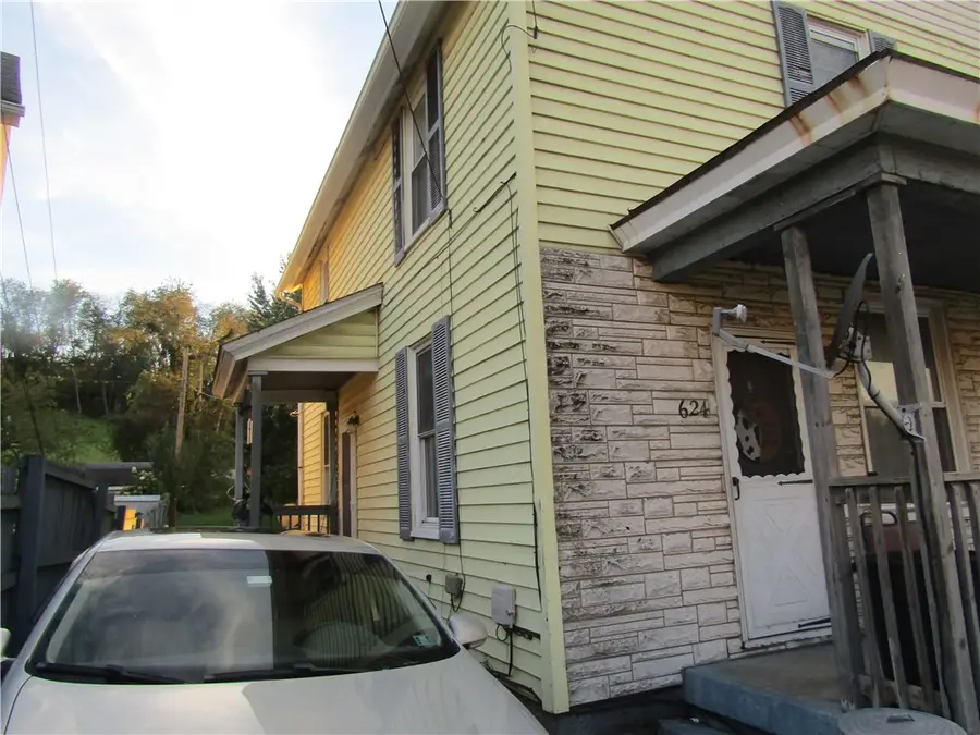 622-624 Kingview Rd, Scottdale, PA 15683 - #2