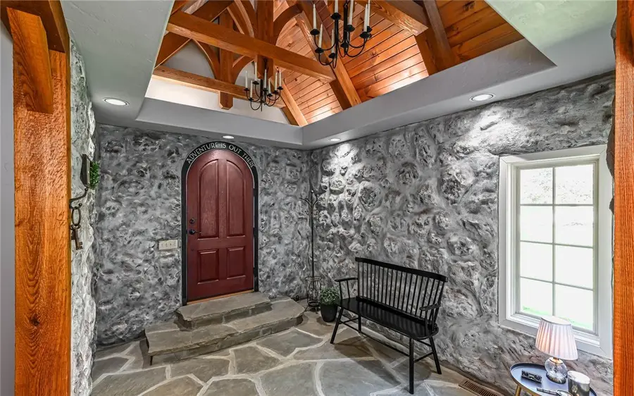 302 Ashbury Ct, Cranberry, PA 16066 - #3