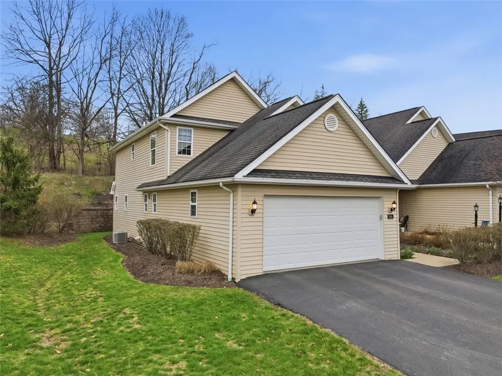 106 Westminster Dr, Pittsburgh, PA 15229 - #1