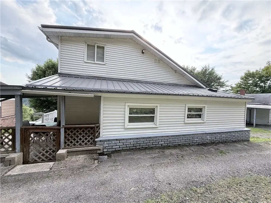 517 3rd Street, Isabella, PA 15447 - #2