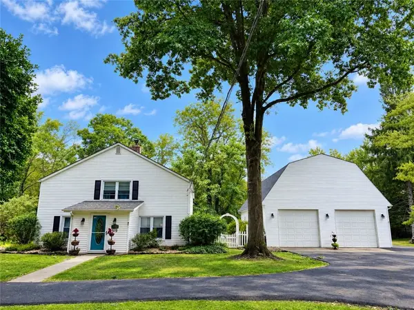 519 Pulaski Rd, Pulaski, PA 16143