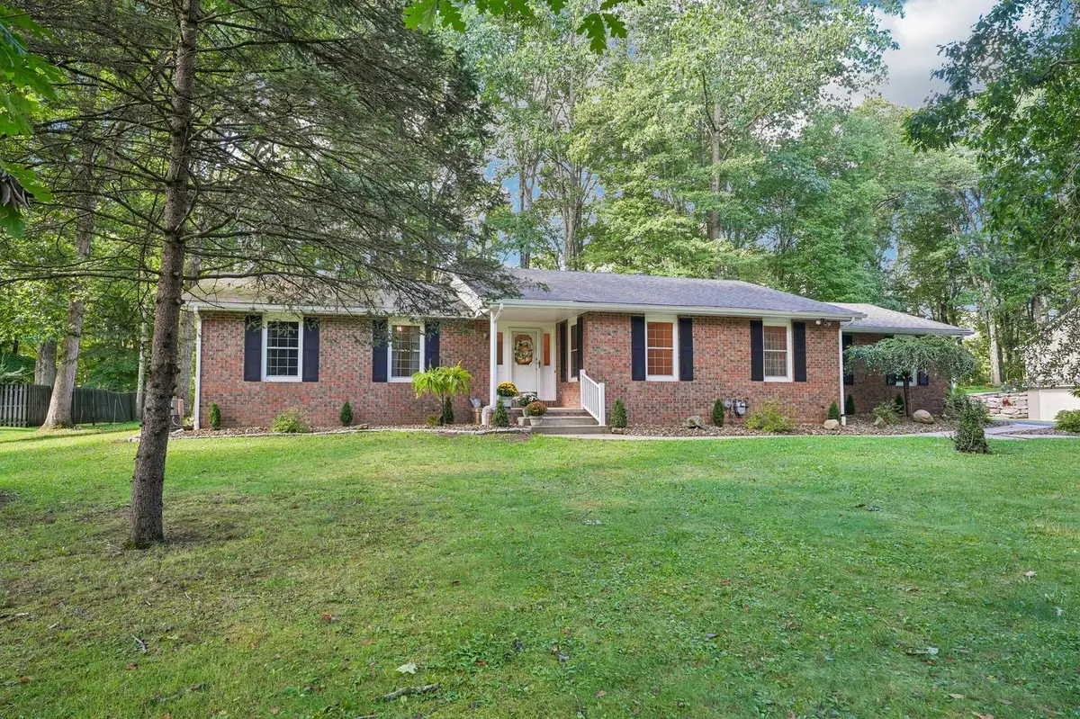 106 Longwell Drive, Grove City, PA 16127 - #1