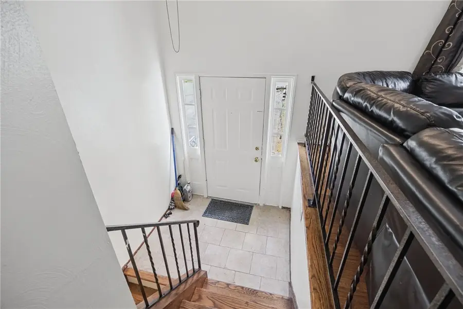 50 Dundalk Dr, Pittsburgh, PA 15235 - #3