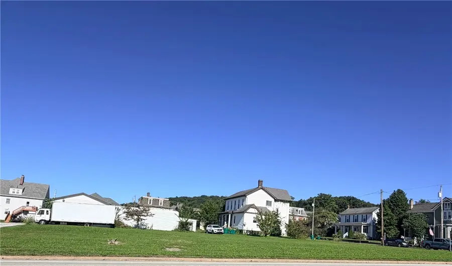 213 W 3rd Ave, Derry, PA 15627 - #3