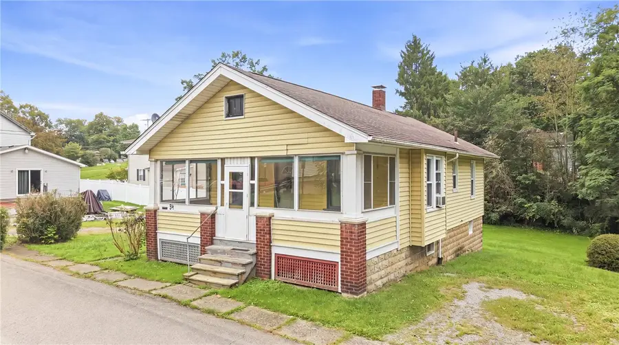 34 School St, Sharpsville, PA 16150 - #3