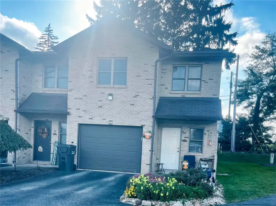 110 Meadowview Dr, Renfrew, PA 16053 - #2
