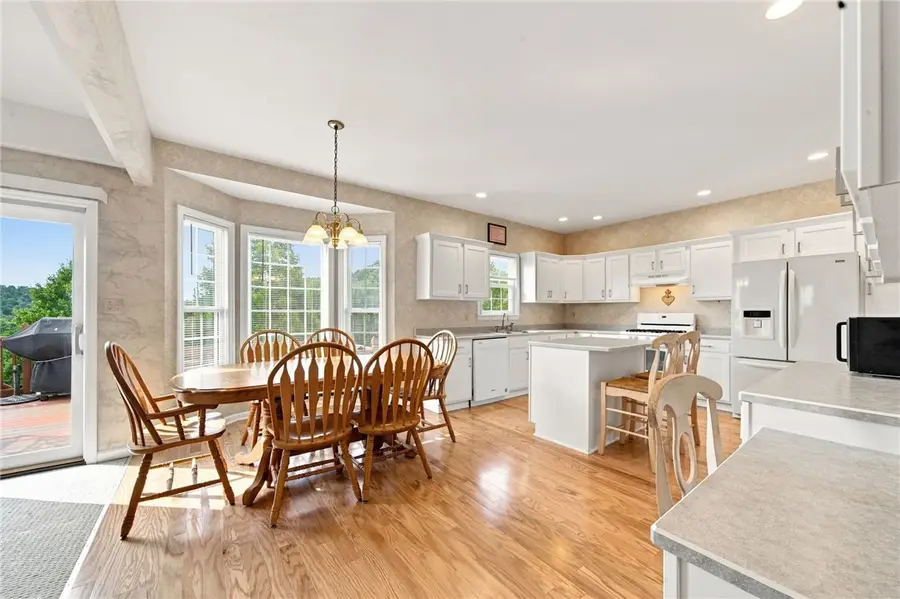 6204 Antler Hill Dr, Trafford, PA 15085 - #3