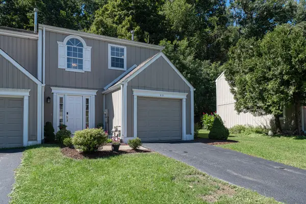 65 New London Lane, Oakmont, PA 15139