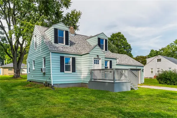 1953 Shadyside Dr, Hermitage, PA 16148