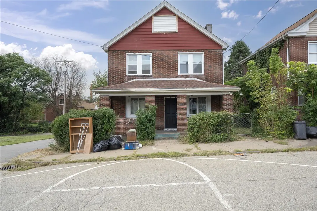 910 Edith St, Duquesne, PA 15110 - #1