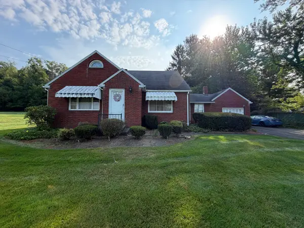 1439 Maple Drive, Hermitage, PA 16148