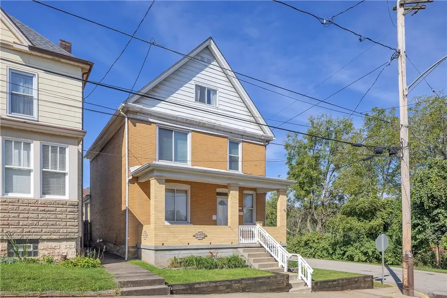 110 Hampton St, Wall, PA 15148 - #2