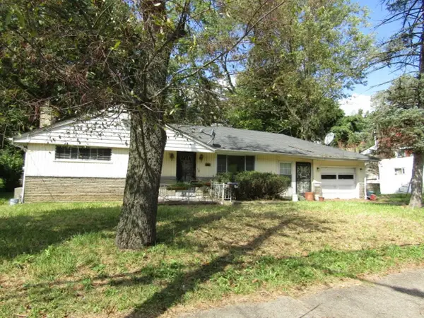 2115 Laketon Rd, Pittsburgh, PA 15221