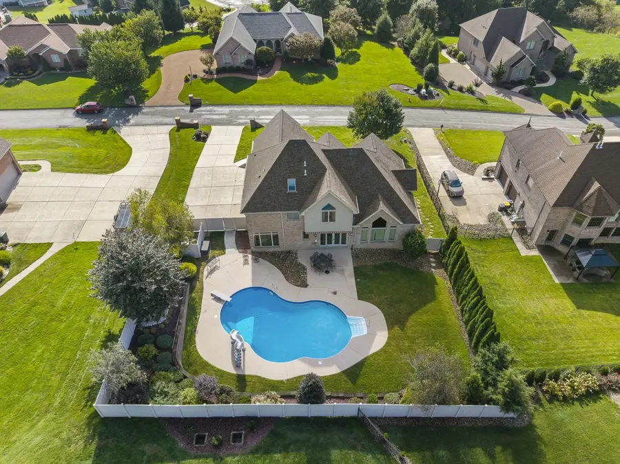 339 Kathy Dr, Rostraver Township, PA 15012 - #2