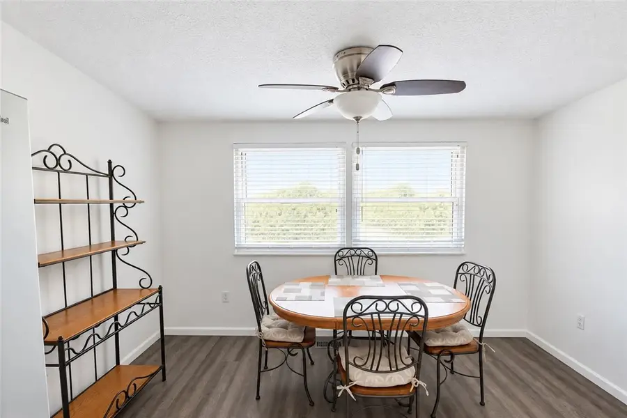 3105 Laurel Ridge Cir, Bridgeville, PA 15017 - #3