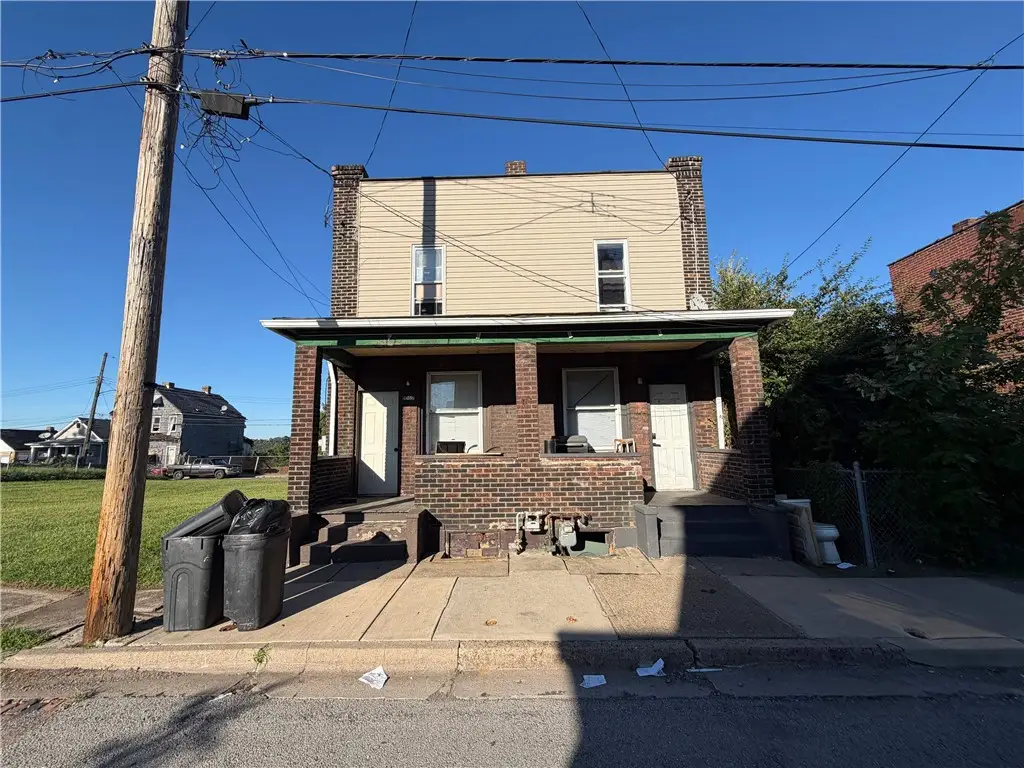 106 Meadow St, Duquesne, PA 15110 - #1