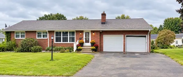25 W Elizabeth St, New Castle, PA 16105