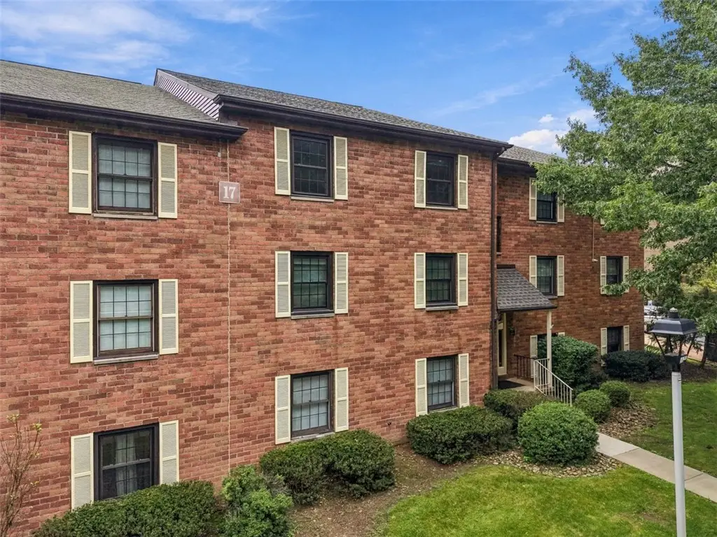 7409 Lighthouse Point, Pittsburgh, PA 15221 - #1