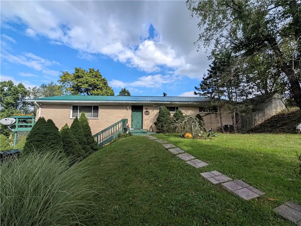 910 White Drive, Donora, PA 15033 - #1