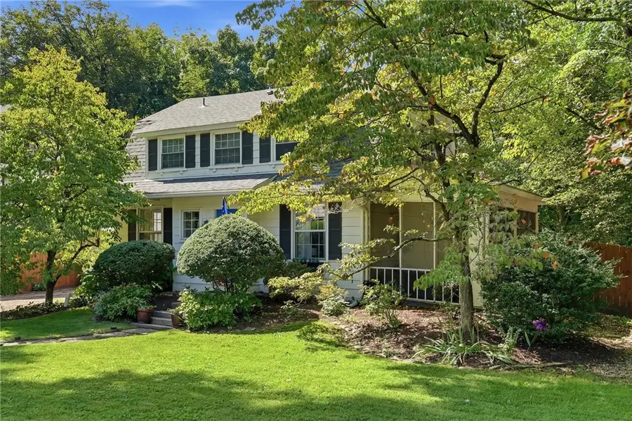 607 Delafield Rd, Pittsburgh, PA 15215 - #2