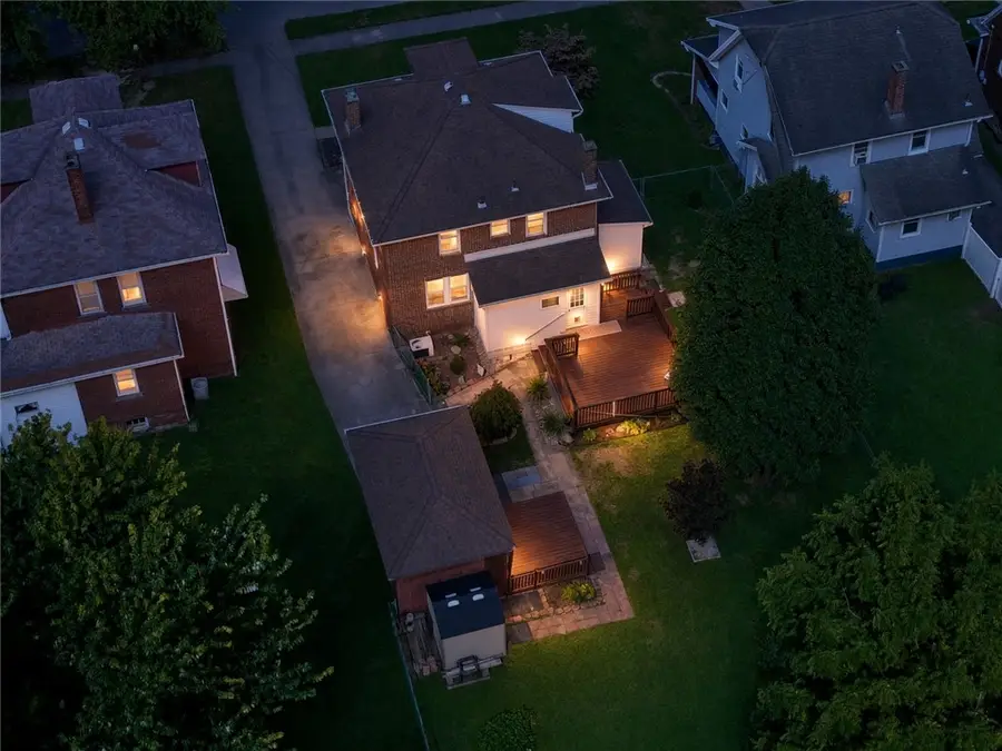 136 E Sheridan Ave, New Castle, PA 16105 - #3