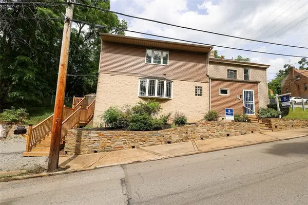 2373 Hopeland St, Pittsburgh, PA 15210