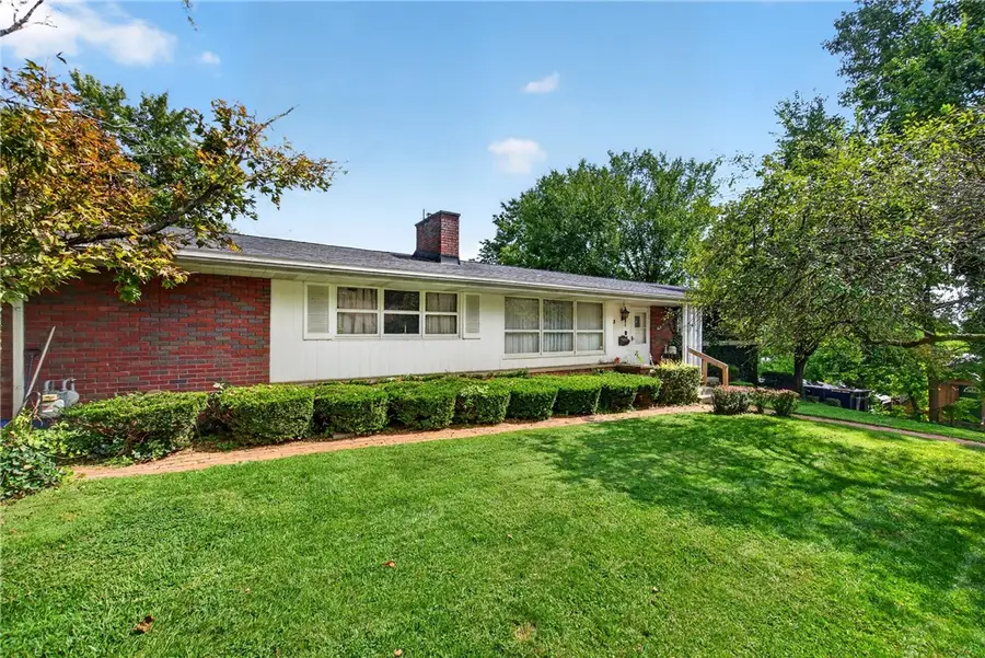 603 Wood St, Ellwood City, PA 16117 - #3
